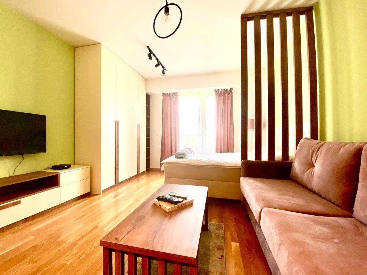 Urban Garden Apartment Skopje Buitenkant foto